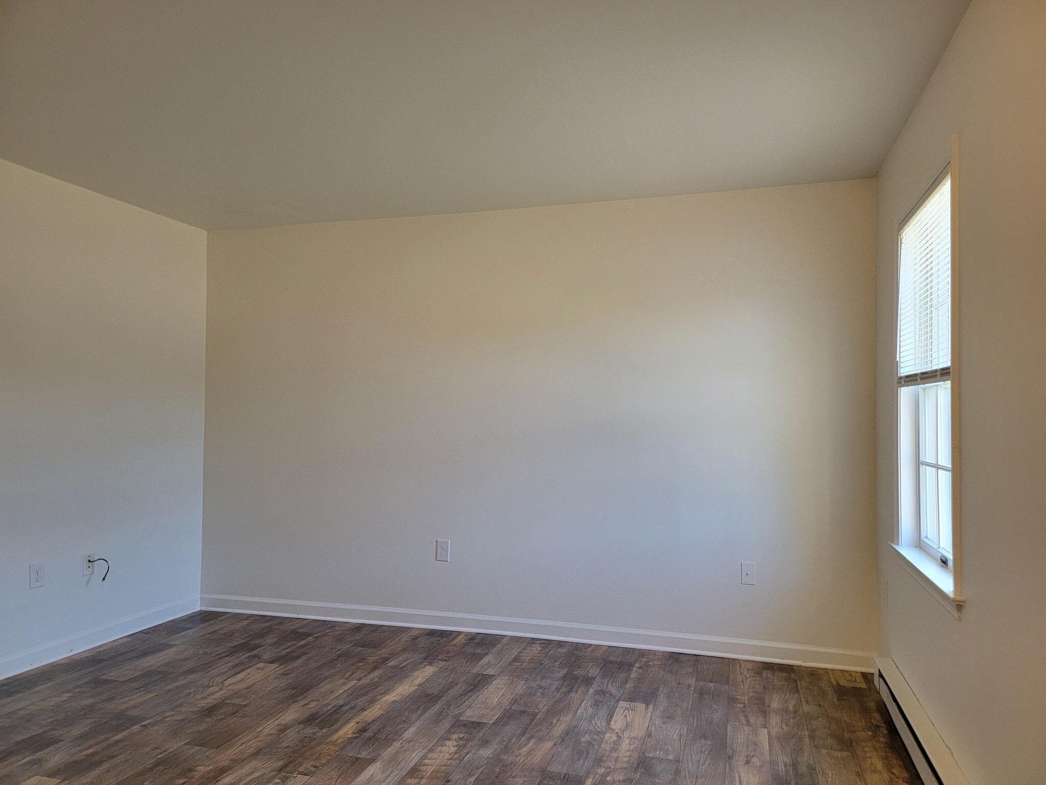 Building Photo - 102 Bradford Dr