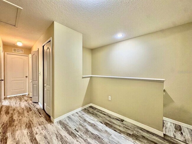 Building Photo - 13943 River Willow Pl