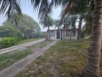 Building Photo - Charming corner lot home in Palm Beach County - 2 Bedroom 1 Bathroom