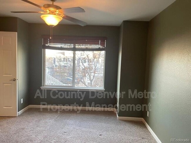 Building Photo - 5014 Everett St