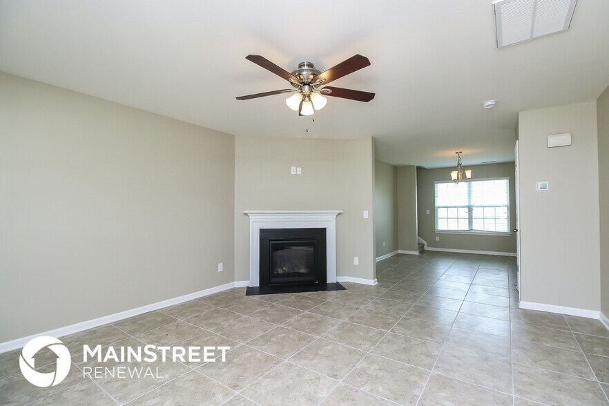 Building Photo - 538 Salem Springs Dr