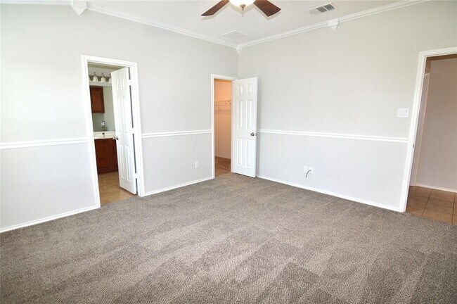Building Photo - 2140 Pearson Way