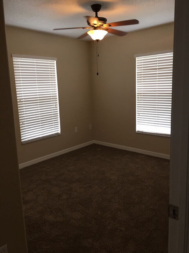 Building Photo - 5389 Quarry Rock Rd