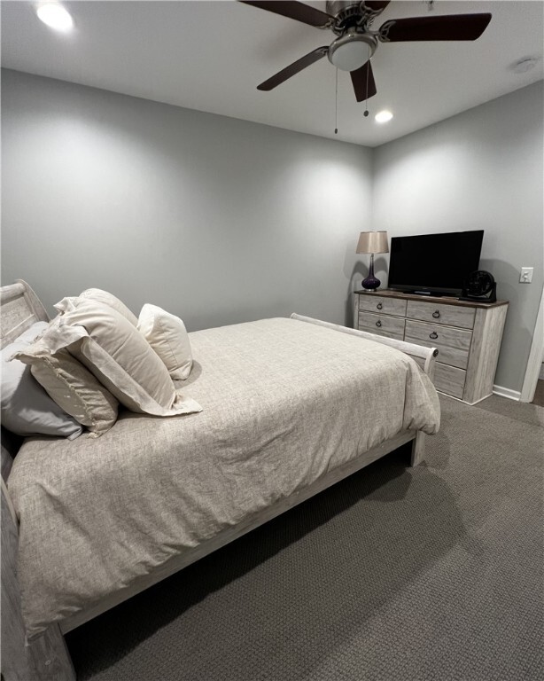 Building Photo - 214 N Main St