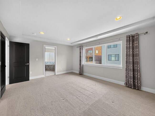 Building Photo - 18325 15th Pl W