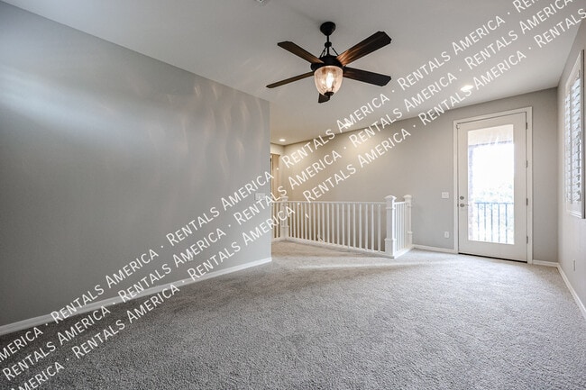 Building Photo - 1936 S Sycamore Pl