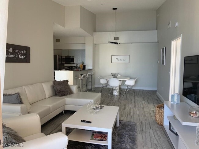 Building Photo - 1205 Reserve Way