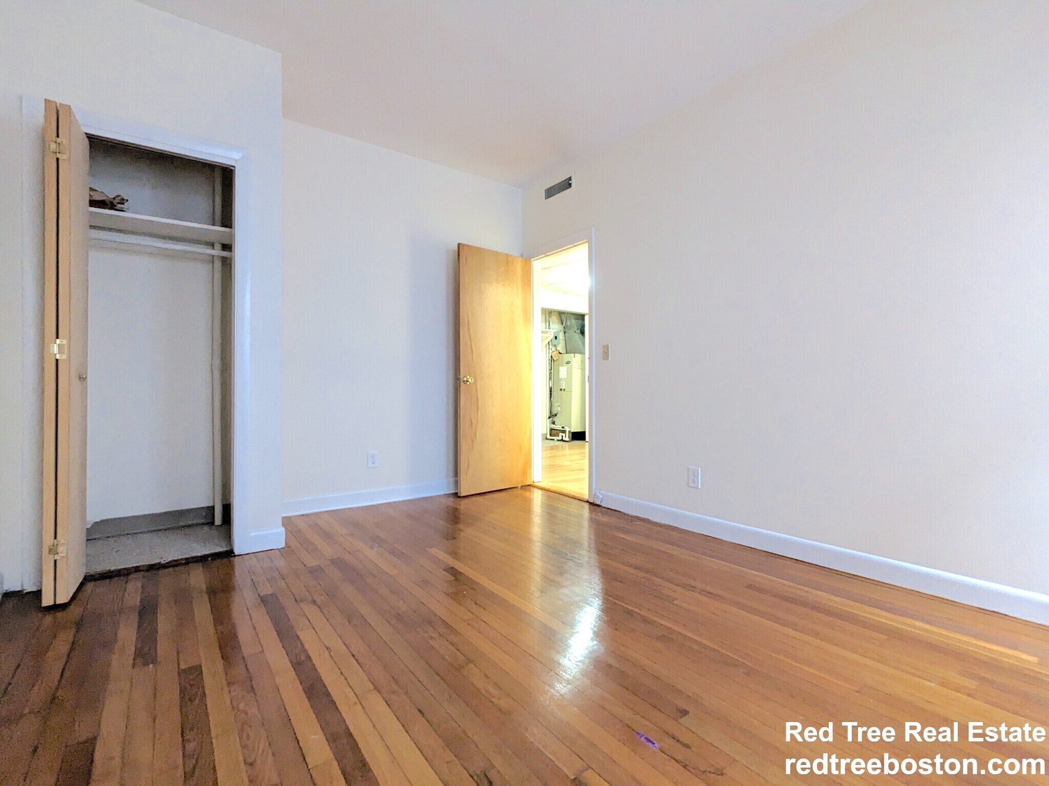 Building Photo - 1137 Commonwealth Ave