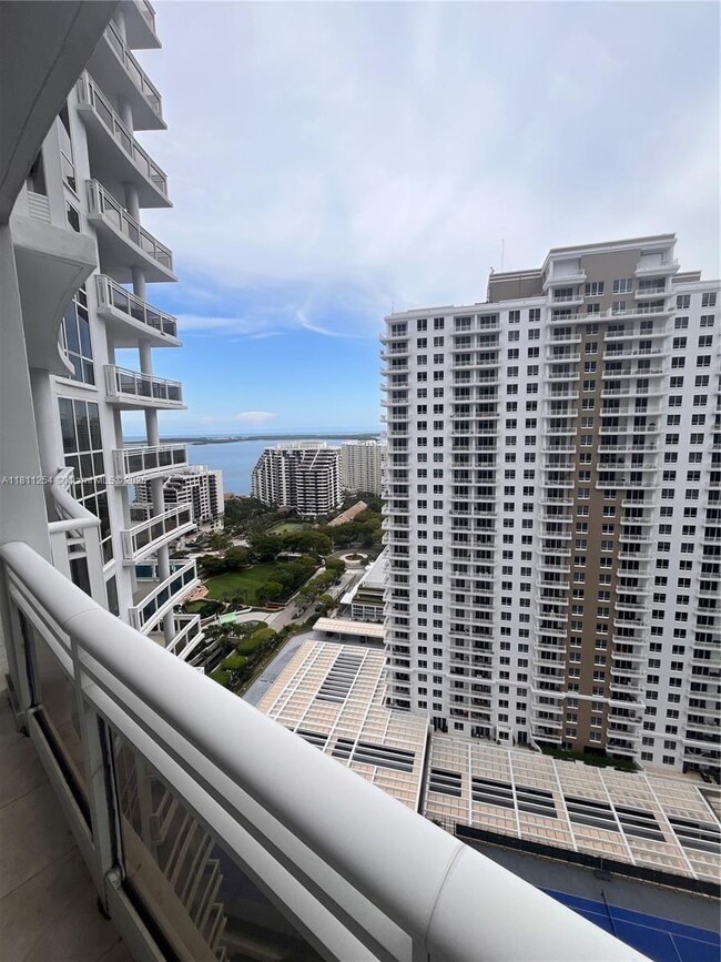 Building Photo - 901 Brickell Key Blvd