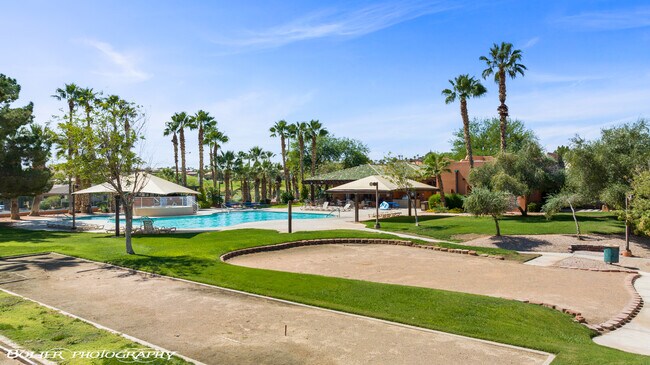 Building Photo - 470 Turtleback Rd