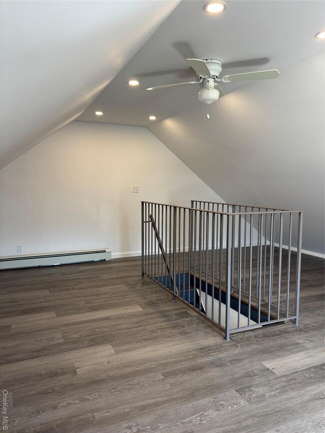 Building Photo - 225 Lexington Ave