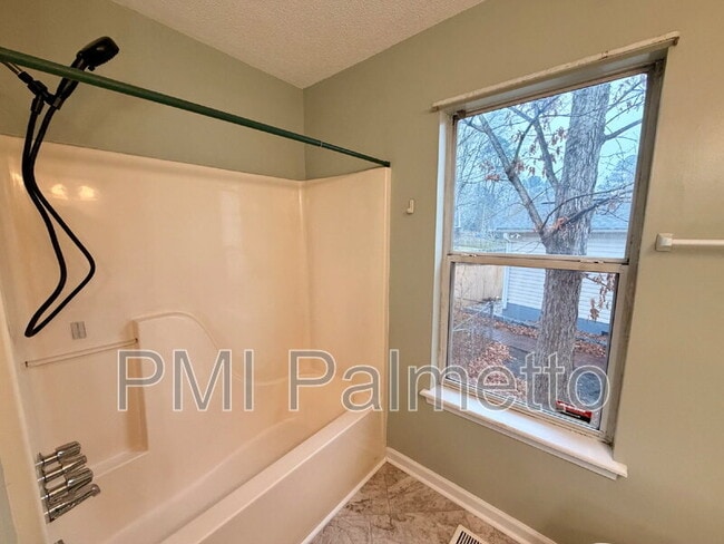 Building Photo - 274 Ambling Cir