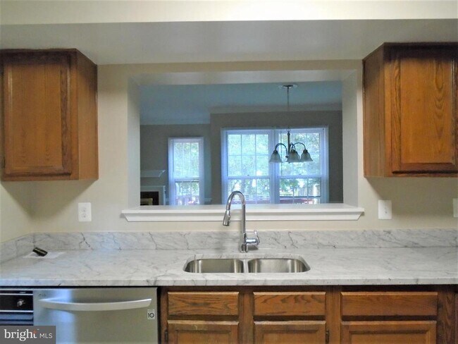 Building Photo - 1914 Duffield Ln