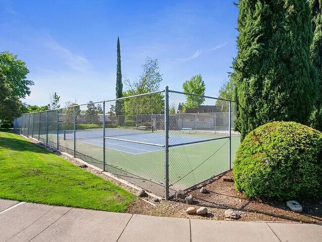 Building Photo - 5901 Casa Alegre