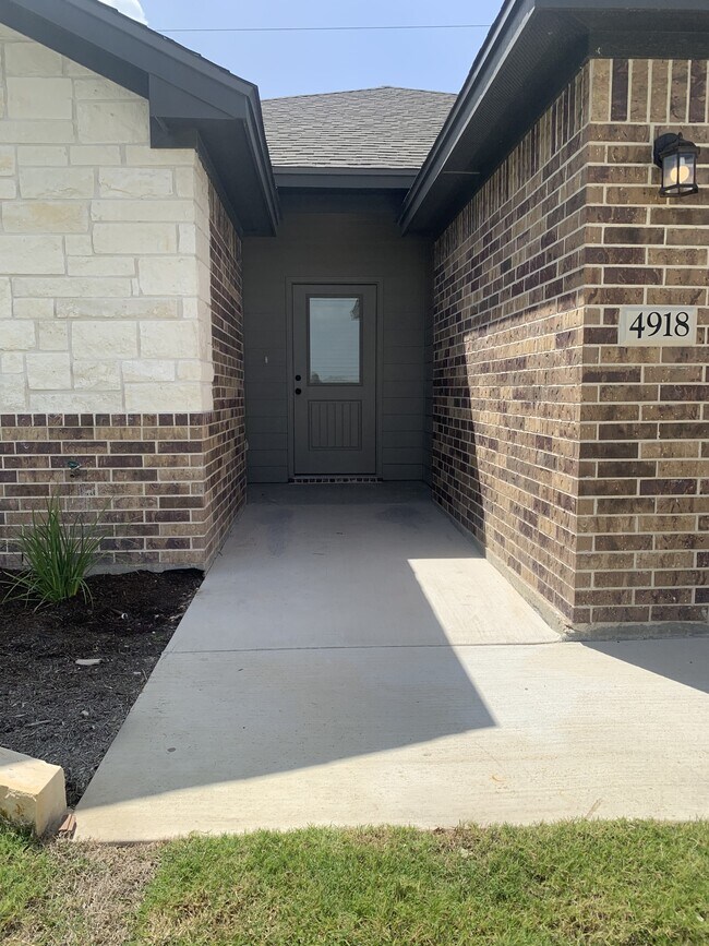 Building Photo - 4918 Bellfalls Ct