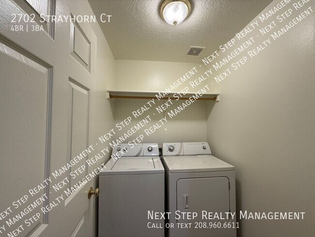 Building Photo - 2702 Strayhorn Ct