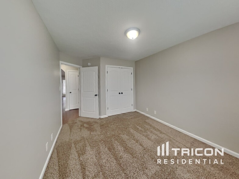 Building Photo - 1123 Freedom Dr