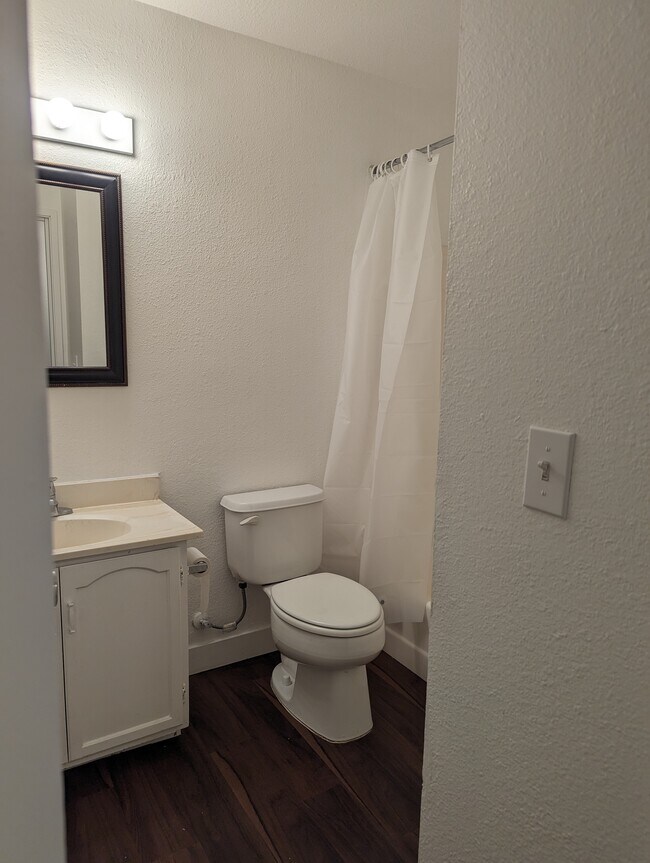 Building Photo - 3220 Figler Ct