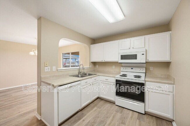 Building Photo - 7126 Horizon Star