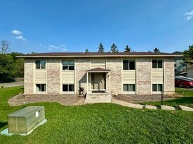Building Photo - 10525 45th Ave N