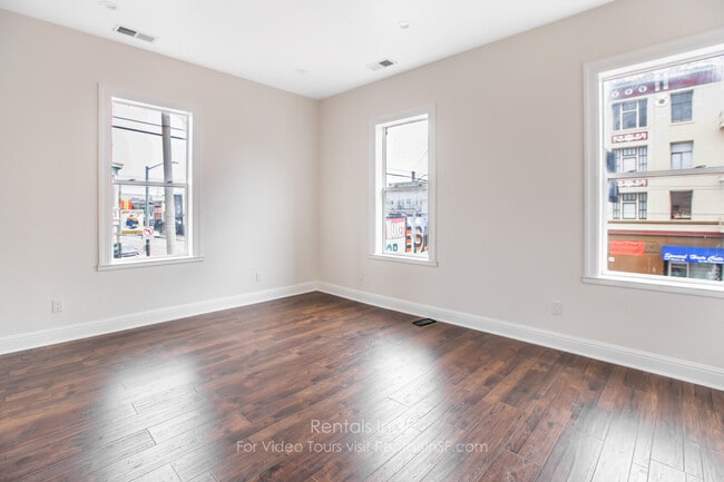 Building Photo - 3403 26th St