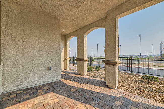 Building Photo - 2777 Abrantes Pl