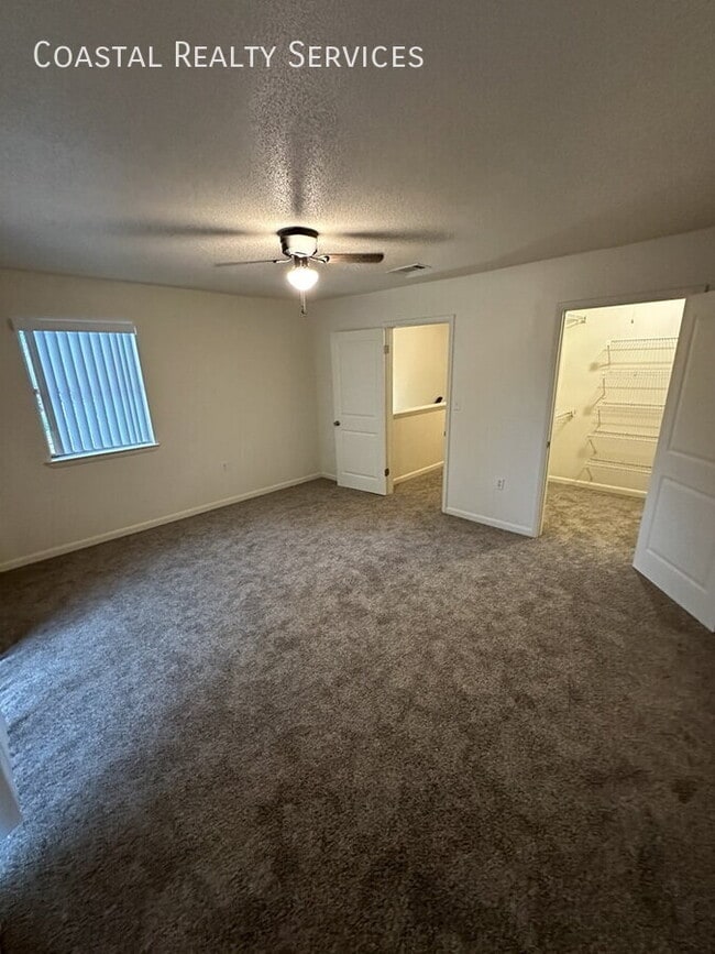 Building Photo - 122 Scottwood Dr SE