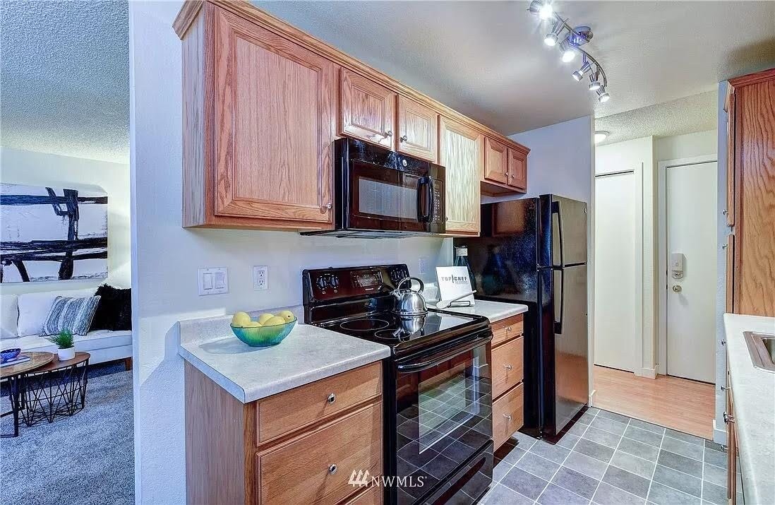 Building Photo - 12736 NE 116th Ln