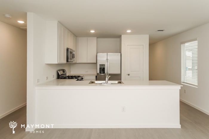 Building Photo - 2416 Shady Grv