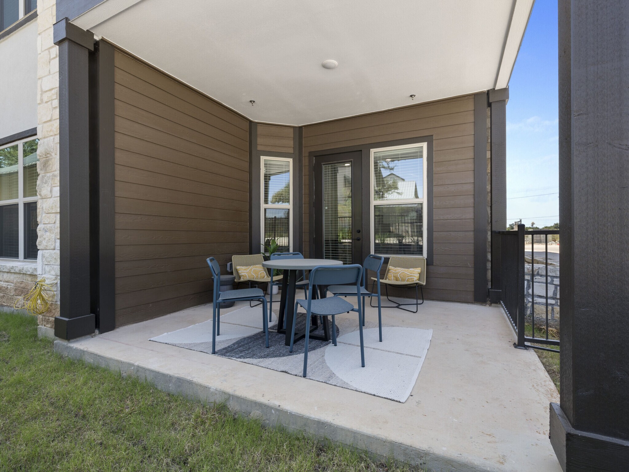 Building Photo - 2090 Raider Way