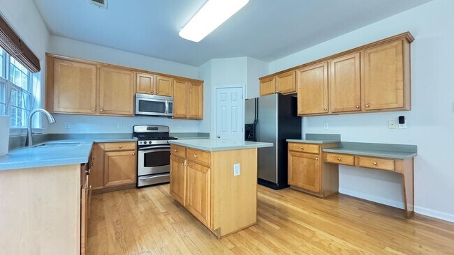 Building Photo - 3695 Fedorite Walk