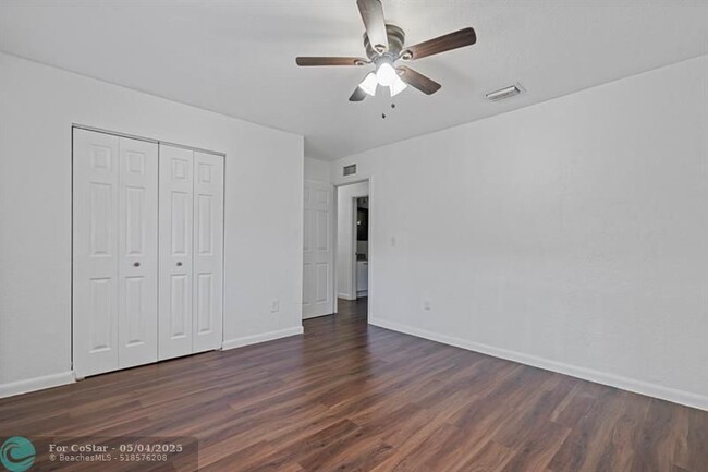 Building Photo - 323 NW 97th St