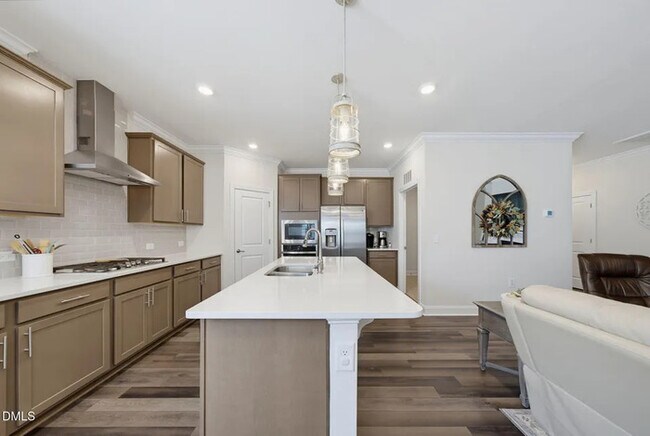 Building Photo - Lease OR Lease to Own