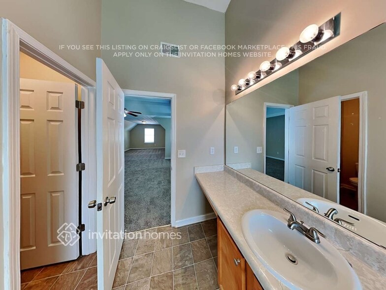 Building Photo - 2207 Corkscrew Way