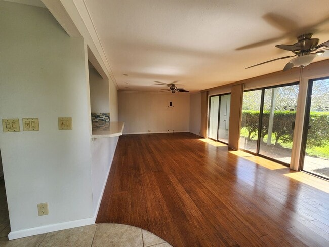 Building Photo - 3057 Poipu Rd