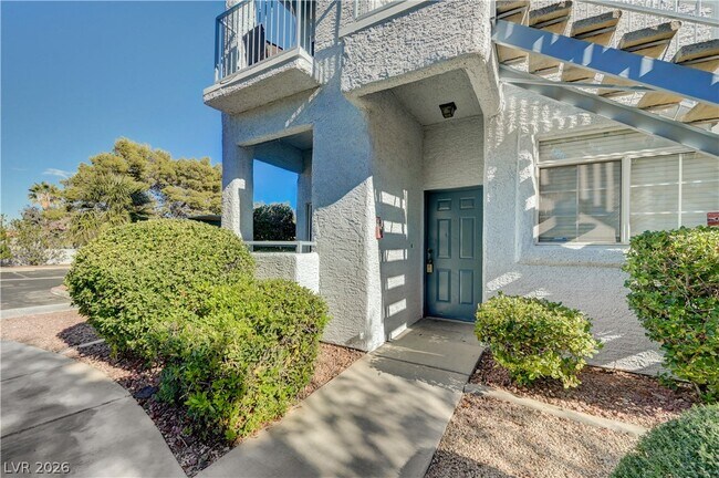 Building Photo - 2201 Ramsgate Dr