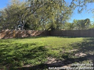 Building Photo - 410 Dorie St