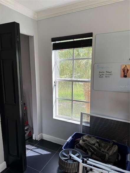 Building Photo - 1950 Summer Club Dr