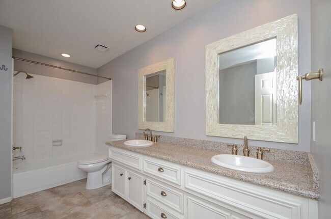 Building Photo - 24706 Mather Dr