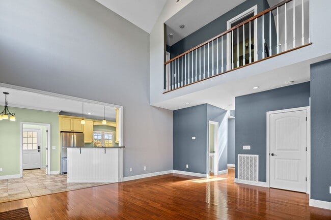 Building Photo - Greenback 37742 - 4 bedroom, 4.5 bath home - Contact Jeremy Logan (865) 307-2273