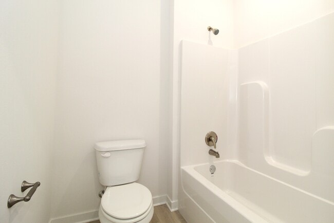 Building Photo - 2309 Langford St