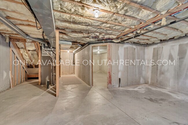 Building Photo - 279 Ailee Lane