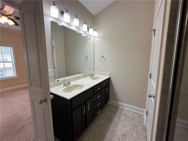 Building Photo - 2417 Tenor Ln