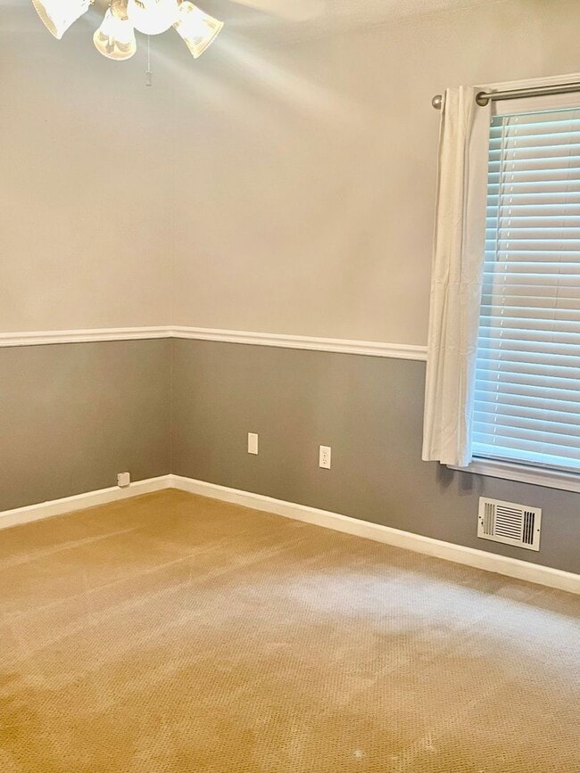Building Photo - Beautiful Brick Ranch with basement