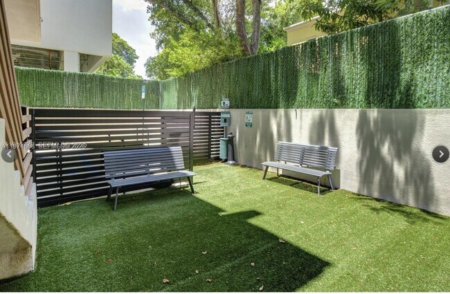 Building Photo - 2955 Bird Ave