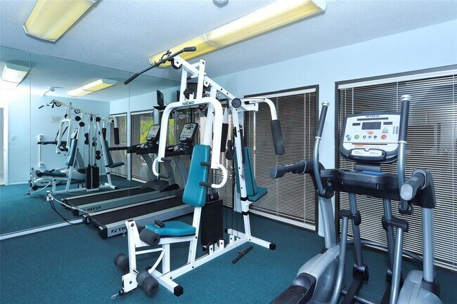 Building Photo - 5757 Gulf of Mexico Dr