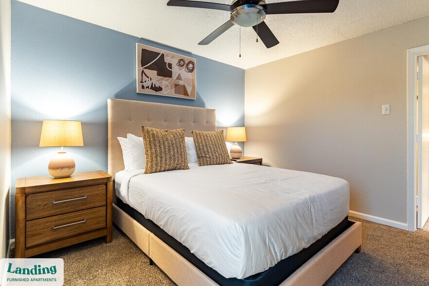 Building Photo - 711 Brentford Pl