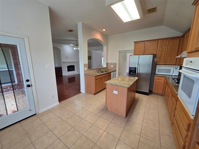 Building Photo - 3902 Double Trail Ct