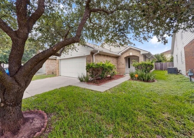 Building Photo - 7618 Legacy Pines Dr