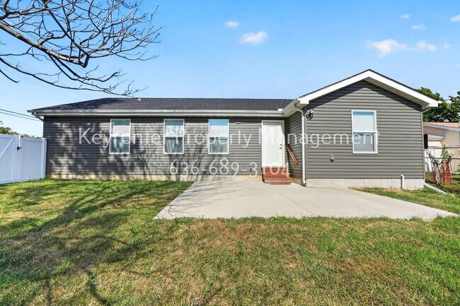 Building Photo - 926 Townhouse Ln